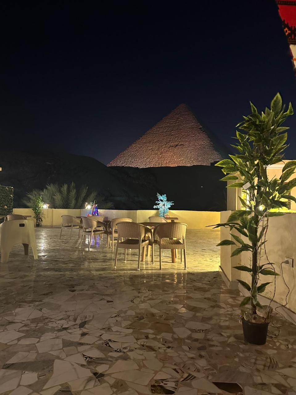 Отель Pyramid View Gh Kafrat al Jabal Экстерьер фото