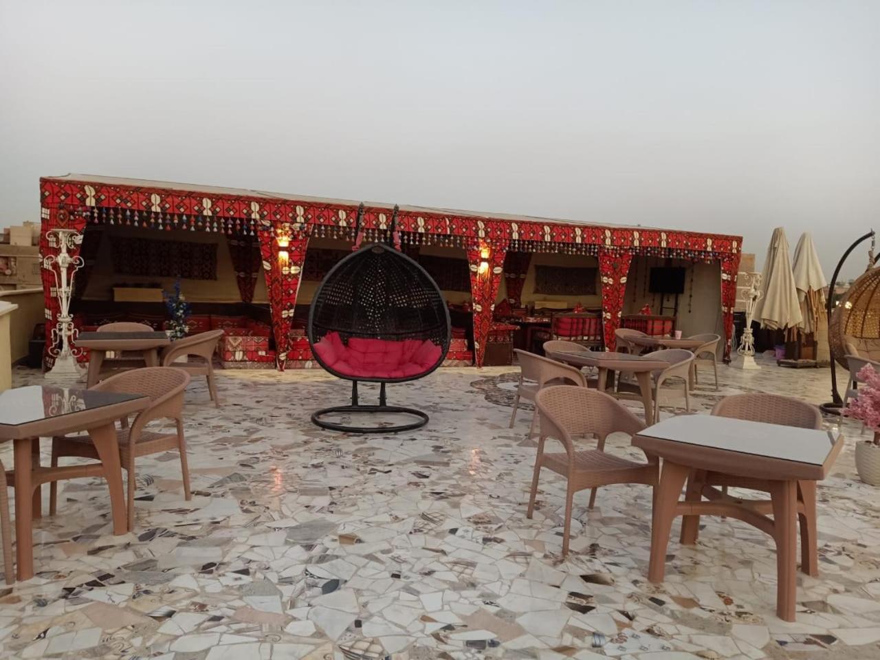 Отель Pyramid View Gh Kafrat al Jabal Экстерьер фото