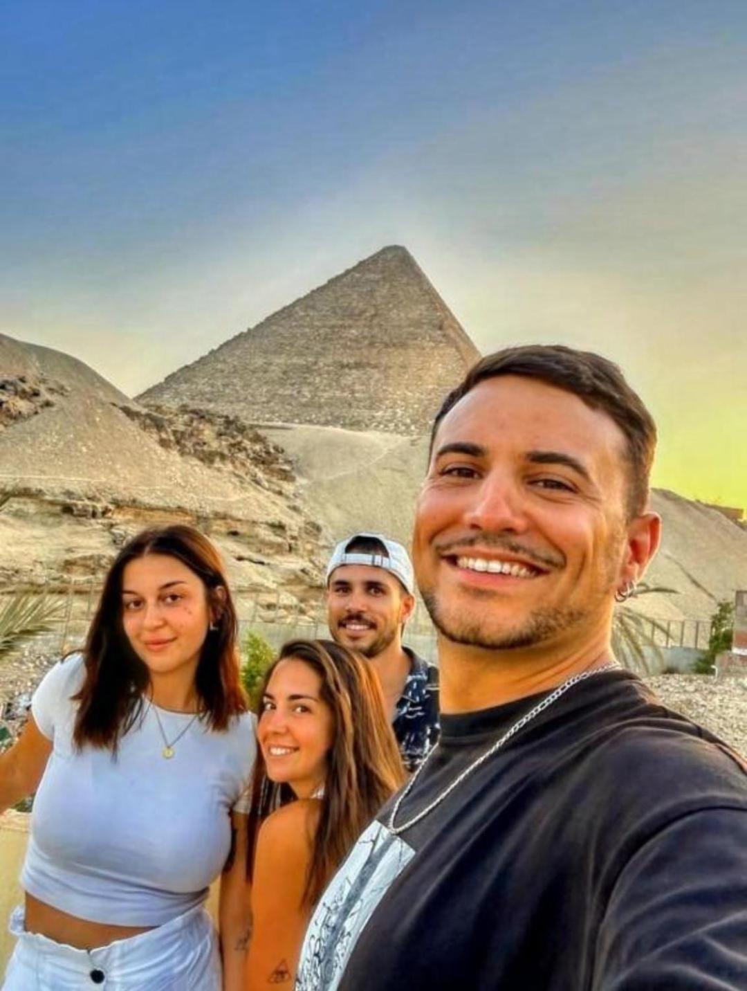 Отель Pyramid View Gh Kafrat al Jabal Экстерьер фото